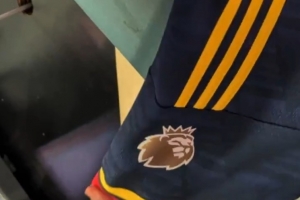 金色真好看！阿森納曬金色英超Logo臂章，衛(wèi)冕冠軍新賽季佩戴出戰(zhàn)