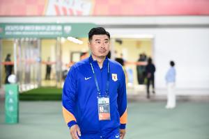 媒體人：韓鵬昨天提的辭職今天早上批的，泰山已經開始選外教工作