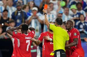 FIFA發言人：不認為VAR介入“身份誤判”是失誤 該決定恢復了公正