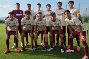 熱身賽比利亞雷亞爾U19A隊1-3不敵切爾西U18，劉凱源為黃潛首發