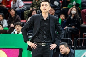 真摯的祝福！祝前遼寧男籃主帥、遼籃名宿楊鳴41歲生日快樂！