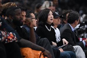 凈資產133億！蔡崇信體育商業版圖：坐擁籃網自由人和巴克萊中心