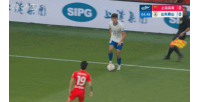 這球漂亮！澤卡力壓魏震“炮彈式”頭球破門，泰山5分鐘1-0海港