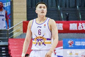 北控男籃與張帆簽訂的是2+1合同 其中+1是球隊選項