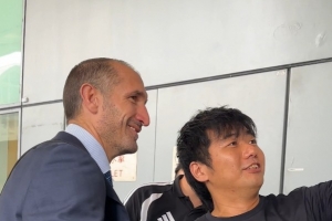 基耶利尼隨尤文抵達中國香港，名宿老圖拉姆將和部分球員出席活動