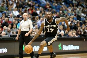 媒體人：球員想通過G聯賽沖擊NBA很難但并非全無可能 參考床墊哥