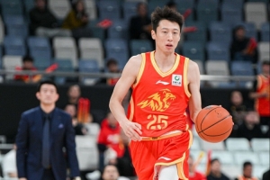 媒體人：趙巖昊的合同到期了 他與廣廈和其他球隊在商討中