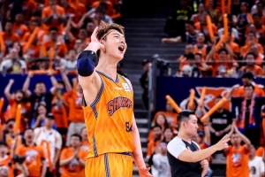 王哲林：二級撕裂需4周時間恢復(fù) 我努力過 帶傷打總決賽不會后悔