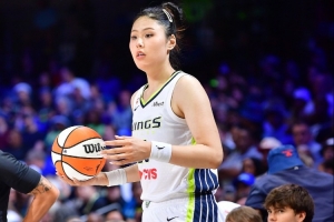 機會不多！李月汝替補出戰27分鐘 僅3次出手得4分6板