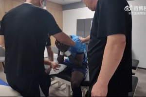 責任心！馬馬杜在德比戰因傷下場后落淚，祝早日康復