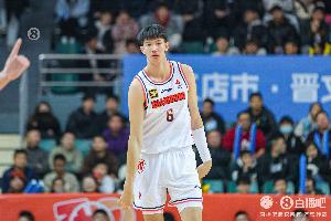 媒體人：廣東宏遠俱樂部已為黃明依提供B類續約合同