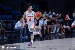 媒體人：何文煒表現不錯 有理由對他傷愈之后大學生涯有更多期待