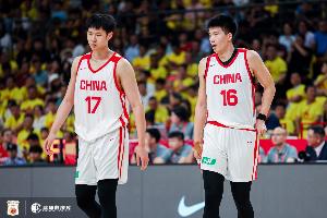 三分占優！中國男籃半場三分14中8命中率57.1% 烏拉圭13投僅4中