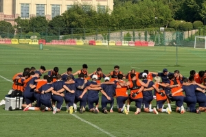 魯媒：王大雷、陳澤仕、王彤缺席賽前訓練，李源一回歸