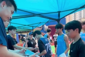香港金牛校園訪問！指導年輕球員分享職業球員的生活與經驗