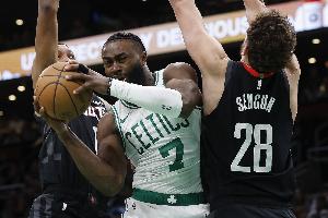 火箭媒體人：不會用申京換布朗 他是NBA前五甚至前三中鋒