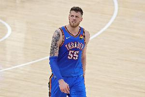 哈滕談時(shí)隔8年重返國(guó)家隊(duì)：年輕時(shí)得在NBA站穩(wěn)腳跟 去證明自己