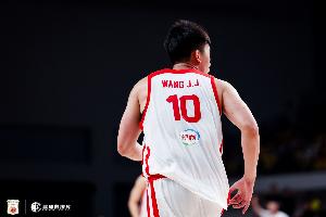 被壓制！中國(guó)男籃第三節(jié)18-26凈負(fù)8分 三節(jié)打完落后新西蘭隊(duì)12分