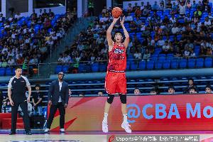 媒體人：NCAA只是徐昕的首選 不排除其它的留洋路徑 他出去是好事