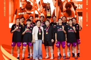 清華附中擊敗湖南隊(duì) 奪得全國(guó)U16青少年籃球聯(lián)賽女子組冠軍