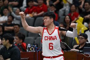我不是高鐵！陳昱休首節三分6中3高效得11分2助 正負值+6