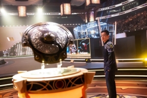 AA談未能解說Ti決賽：老實講不知道該怎么回答 也許是我不夠好吧