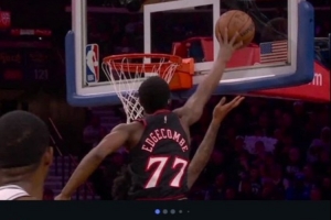 詹蜜風采！NBA官方曬VJ·埃奇庫姆上賽季追身大帽集錦 詹姆斯點贊