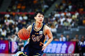 廣東男籃成功注冊7名球員：徐杰的B類合同還剩最后一年
