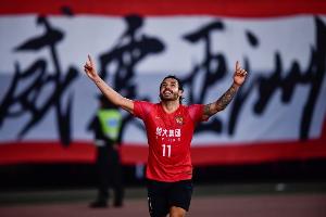 恒大太想立功！楊毅：李凱爾歸化辦了半年 恒大那批倆月就下來了