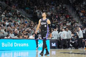 拉文：不是誰都能在這NBA立足 要想出類拔萃就必須要做出犧牲