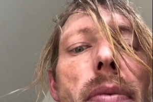 辛格勒：我被老K教練算計了 杜克的人偷走了我的錢&毀了我生活