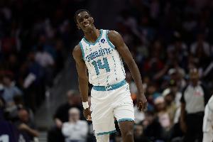 進NBA后首筆開銷？迪亞巴特：肯定是往2K里氪金啊 氪金自由太爽了