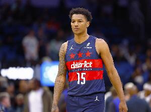 NBA官網：掘金正式裁掉朱利安·里斯 騰出雙向合同名額