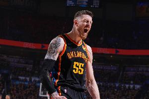 哈滕：如果你讓球隊(duì)核心打得更舒服 你就能留在NBA