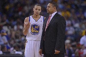 肯尼·史密斯：馬克·杰克遜拯救了庫里的生涯 甚至改變了整個NBA