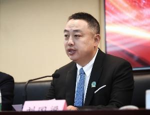 劉詩雯向國際乒聯(lián)執(zhí)行董事會匯報工作，劉國梁等執(zhí)委參加會議
