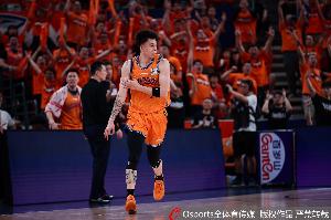 媒體人：上海將赴美打多場熱身賽 張鎮(zhèn)麟&古德溫在美國與球隊(duì)會(huì)合