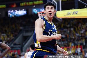 媒體人：感謝少杰在廣東男籃困難時(shí)馳援球隊(duì) 大家會(huì)記得你的貢獻(xiàn)