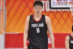 隊記：青島完成楊瀚森的預(yù)注冊 但所有人都盼他能在NBA打出一片天