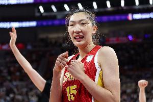 不敵美國(guó)隊(duì)！媒體人：韓旭是這支中國(guó)女籃唯一匹配比賽強(qiáng)度的球員