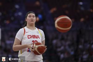 媒體人：這場主要看張子宇如何應對美國女籃的發揮 其他沒法看了
