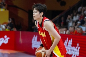效率很高！楊舒予上半場4投3中&三分1中1得到7分3助攻