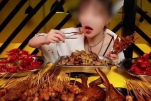 畸形暴食吃播該叫停了！24歲百萬粉絲吃播博主離世