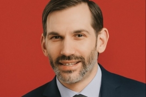 老鷹管理層變動：彼得·丁威迪晉升運營副總裁 前ESPN記者任顧問