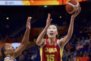 中國女籃勝波多黎各！媒體人贊美韓旭：韓旭你真當文班亞馬啊？
