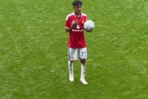 超新星！15歲JJ·加布里埃爾青年歐冠首秀戴帽，曼聯(lián)U19以5-0大勝