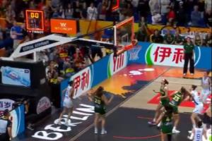 最多落后26分！意大利女籃末節凈勝18分 絕平上籃差一點點啊！