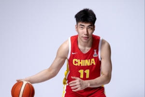 高度優勢明顯！余嘉豪半場5分半鐘6罰6中拿8分3板1助 正負值+22