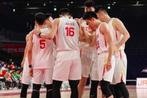 中國男籃打響第一槍 龐崢麟19分4助攻1搶斷正負值+21表現搶眼