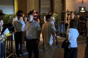 博主：庫里深圳行并未走酒店門口直接進房間 有球迷遺憾等待6小時